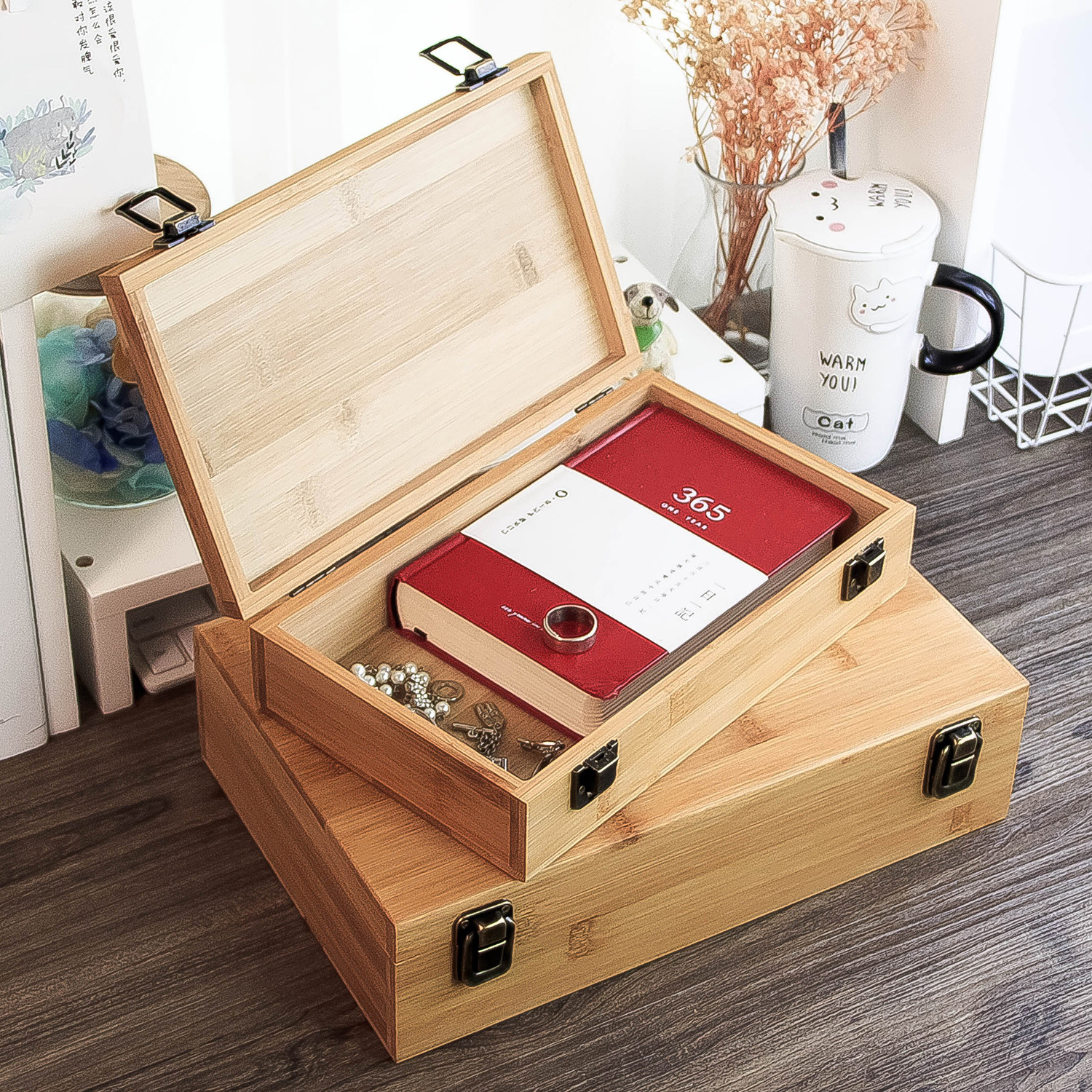 https://www.shundanylon.com/large-unfinished-wood-box-with-hinged-lid-and-front-clasp-for-arts-crafts-hobbies-and-home-storage-product/